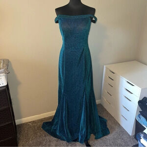 Madison James Sparkle off the shoulder Prom Dress/Gown Size 16 ❤️